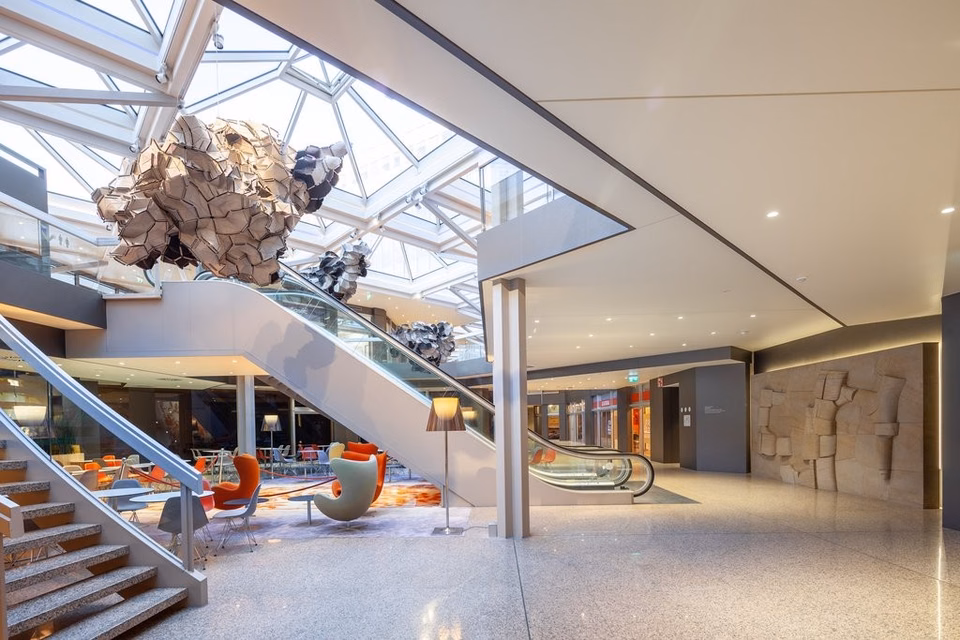 Ground-floor office space, Route de Pré-Bois, 1215 Genève, Geneva, CH