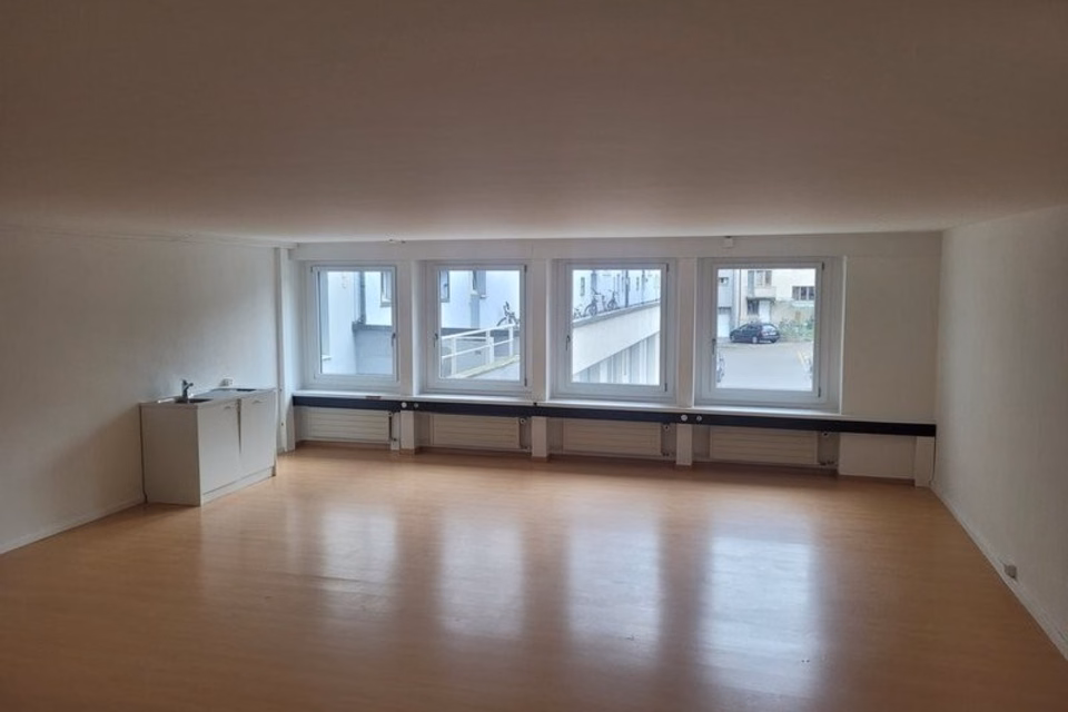 Ufficio/atelier direttamente presso la stazione di Oerlikon, Ohmstrasse, 8050 Zürich, Zurich, CH