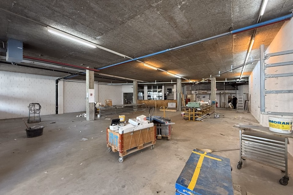 Spacious 620 m² warehouse ideally located in Clarens!, Rue des Vaudrès, 1815 Clarens, Vaud, CH
