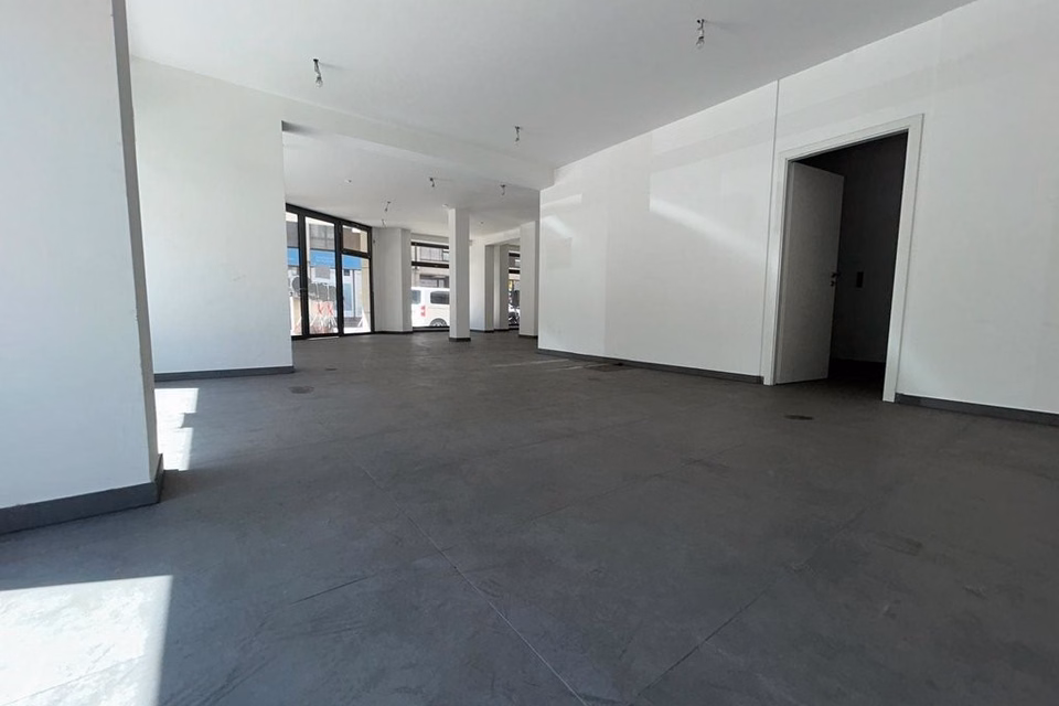 Arcade de 177 m2 à louer, Rue du Pré-Jérôme 21,, 1205 Genève, Geneva, CH
