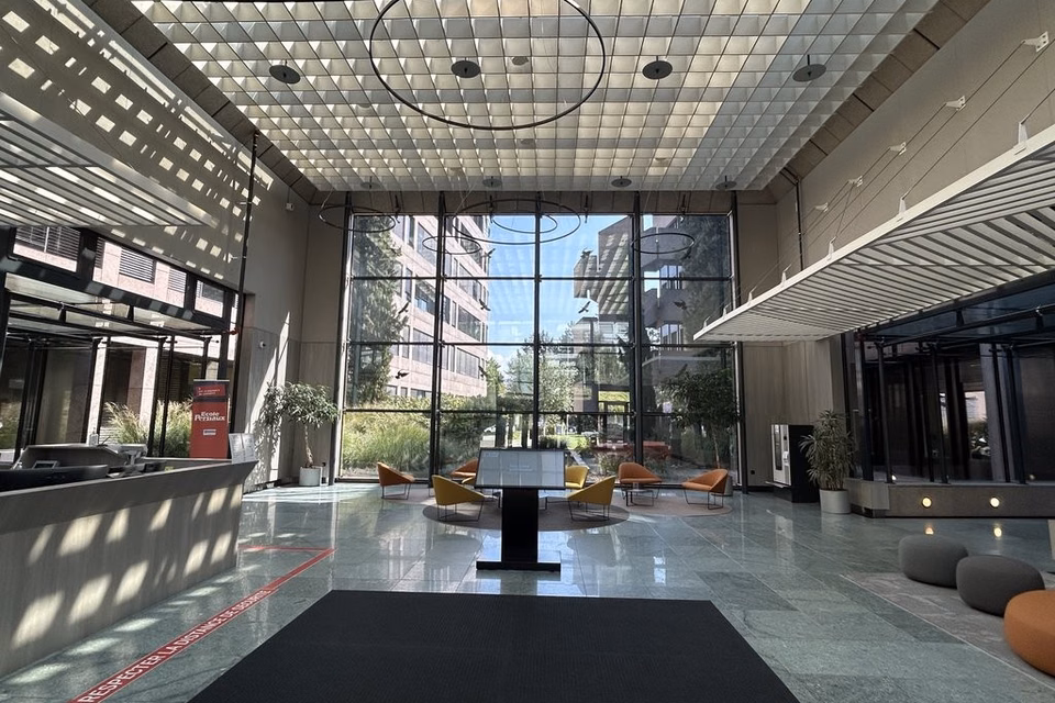 Surface Bureau 18m2 - 4ème étage - GBC, Avenue des Morgines, 1213 Petit-Lancy, Geneva, CH