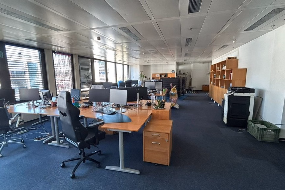 Surface Bureau 18m2 - 4ème étage - GBC, Avenue des Morgines, 1213 Petit-Lancy, Geneva, CH