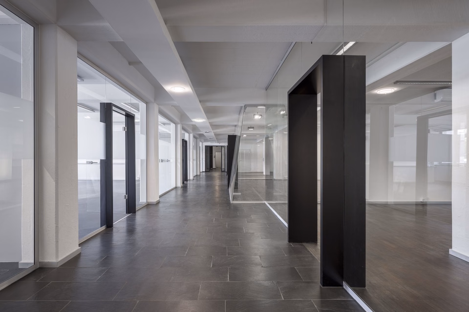 Espace de bureaux et d'exposition représentatif aux atouts incomparables, Europa-Strasse, 8152 Glattbrugg, Zurich, CH