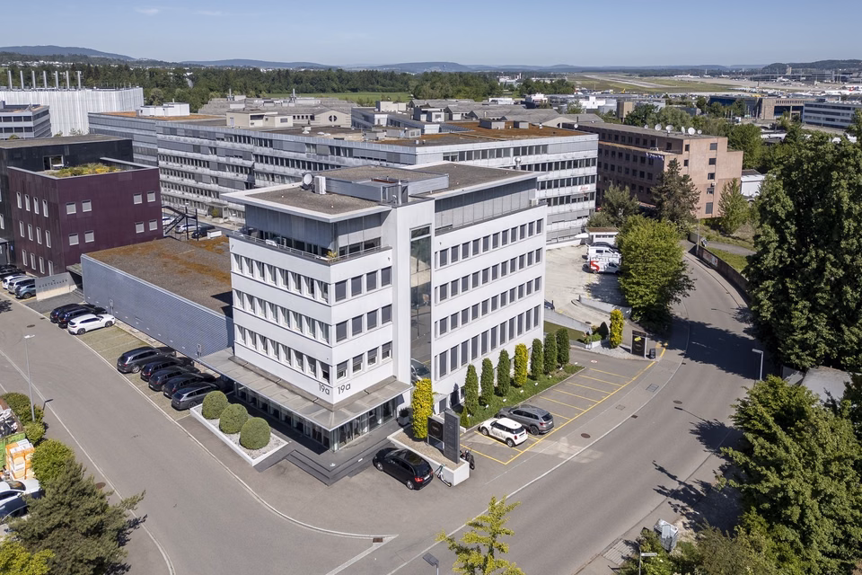Espace de bureaux et d'exposition représentatif aux atouts incomparables, Europa-Strasse, 8152 Glattbrugg, Zurich, CH