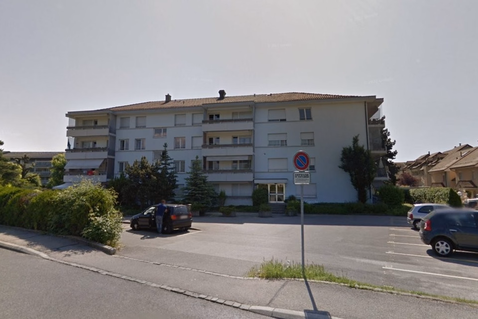 Places de parc extérieures à louer - 1 mois de loyer offerts !, Route de Curson 18a,, 1197 Prangins, Vaud, CH