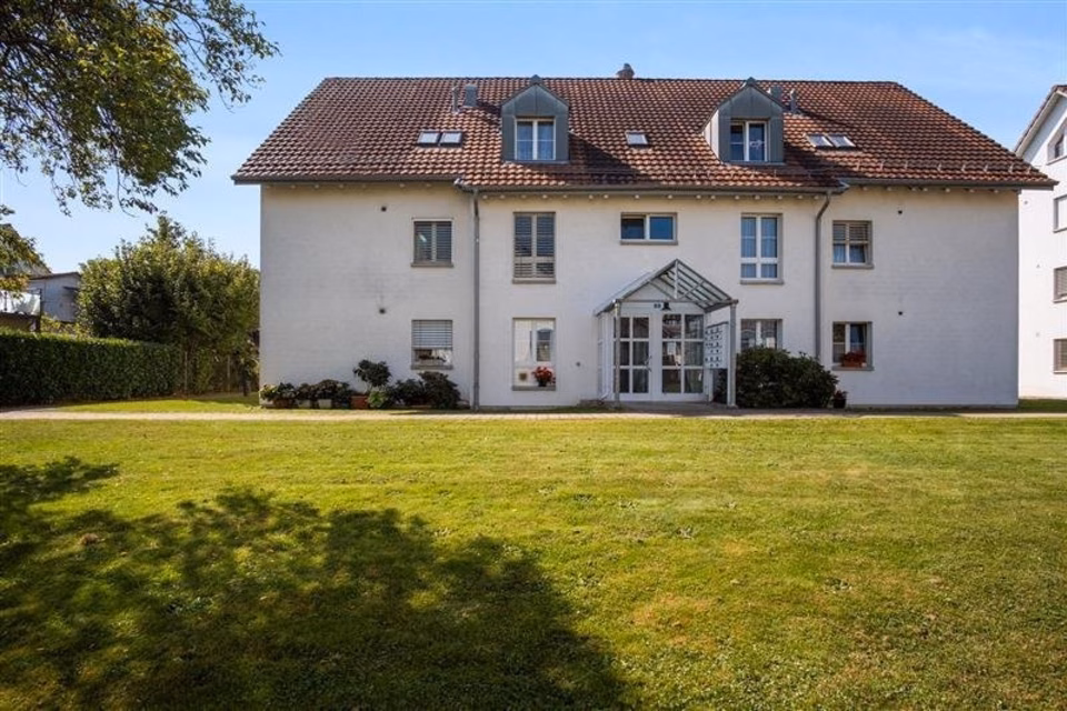 Grosszügige Gewerbefläche mit 61 m2 Hauptraum, Im Pünt, 8105 Watt, Zurich, CH