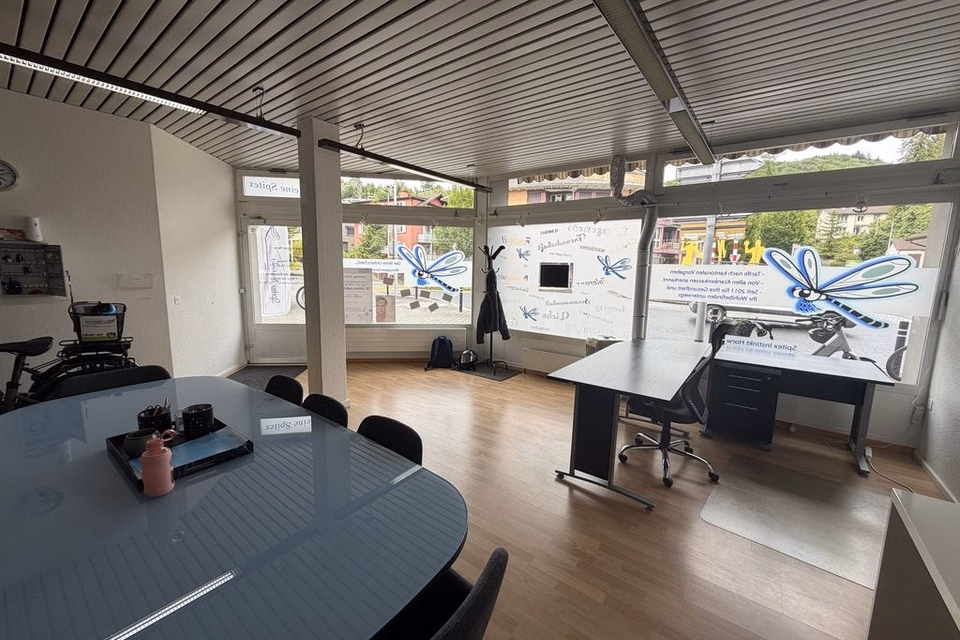 Attraktives Ladenlokal direkt am Kreisel!, Kantonsstrasse, 6048 Horw, LU, CH
