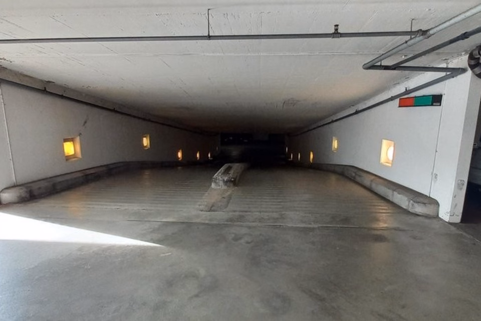 Posteggi sotterranei in un edificio commerciale a Bussigny, Boulevard de l''Arc-en-Ciel, 1030 Bussigny-p-L Distr, Vaud, CH