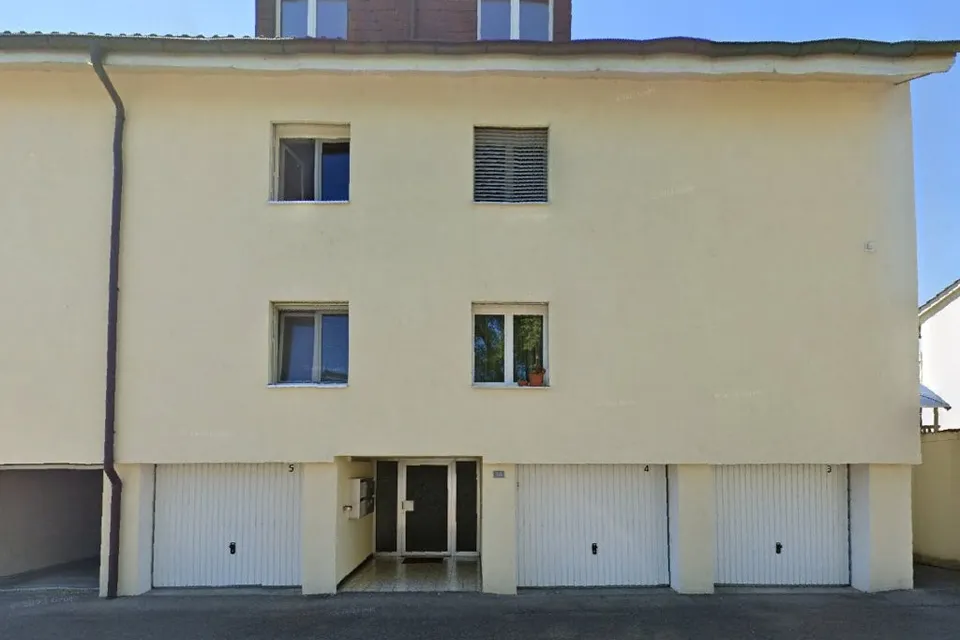 Garage singolo in affitto a Fraubrunnen, Aefligenstrasse, 3312 Fraubrunnen, Bern, CH