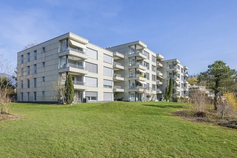 Are you looking for a parking space for your vehicle?, Meggenhornstrasse, 6045 Meggen, LU, CH
