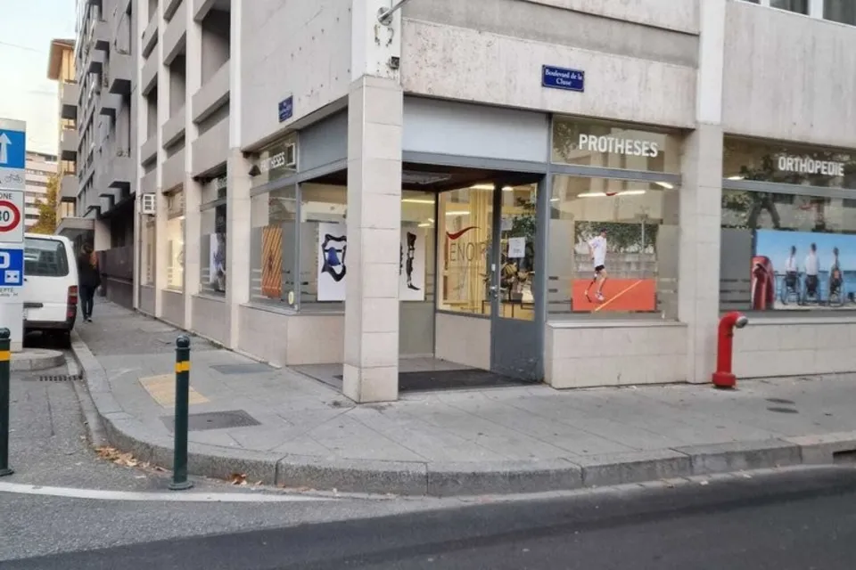 Ladenlokal zu vermieten - ca. 120 m² - Quartier de l'Hôpital, Boulevard de la Cluse, 1205 Genève, Geneva, CH