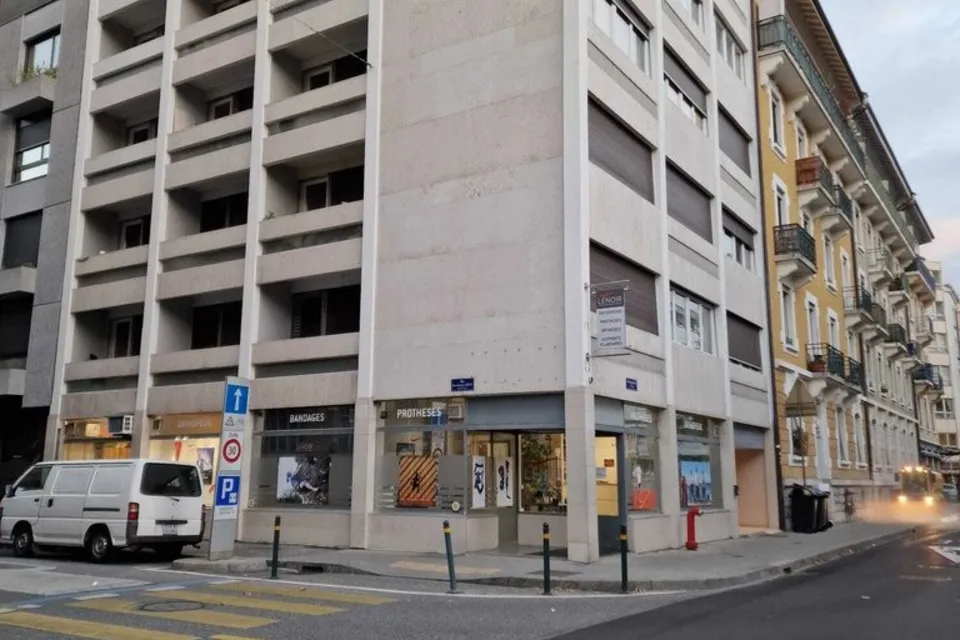 Ladenlokal zu vermieten - ca. 120 m² - Quartier de l'Hôpital, Boulevard de la Cluse, 1205 Genève, Geneva, CH