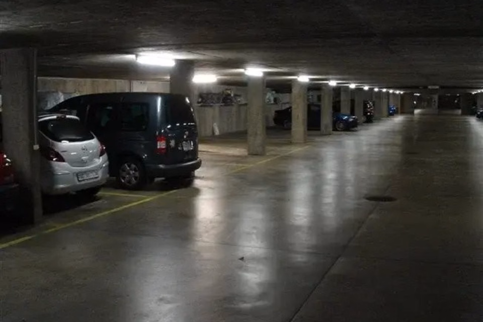 Places de parking à louer près de la gare et de la piscine !, Seminarstrasse, 5430 Wettingen, Aargau, CH
