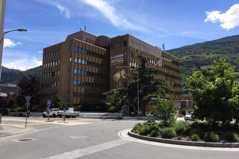 Zu vermieten: Aussenparkplatz neben dem Bahnhof Sion!, Rue de l''industrie, 1950 Sion, VS, CH