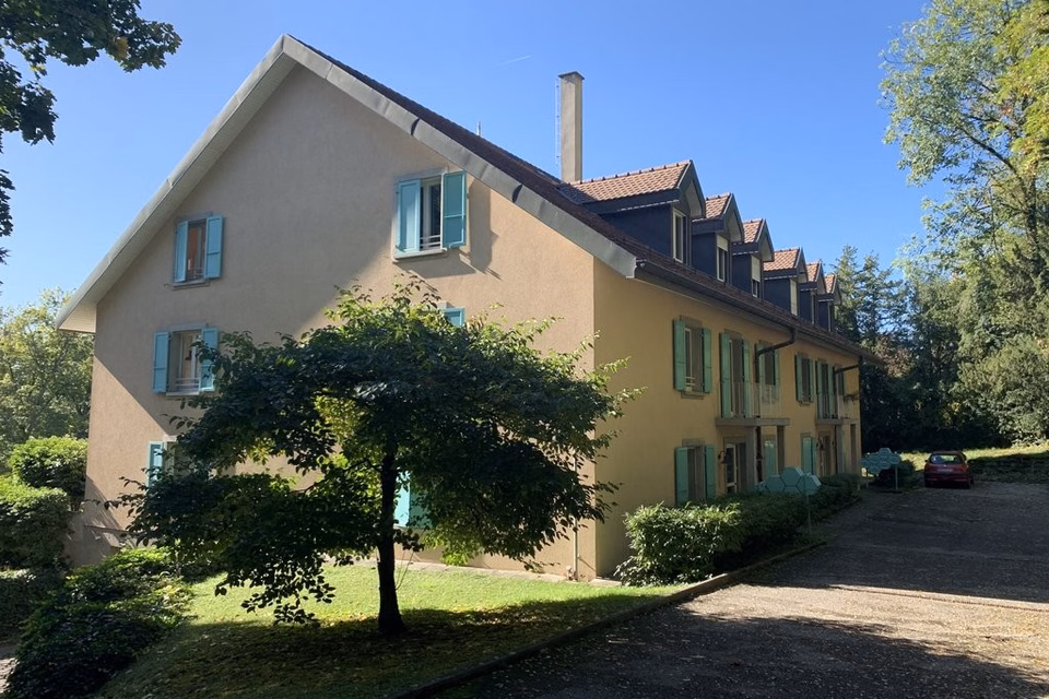 Parking space for rent near Morges Hospital, Route du Village 29,, 1112 Echichens, Vaud, CH