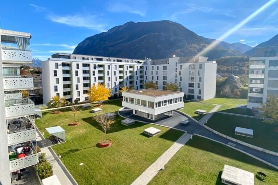 Innenparkplätze zu vermieten in Bahnhofsnähe - Sierre, Avenue des Platanes, 3960 Sierre, VS, CH