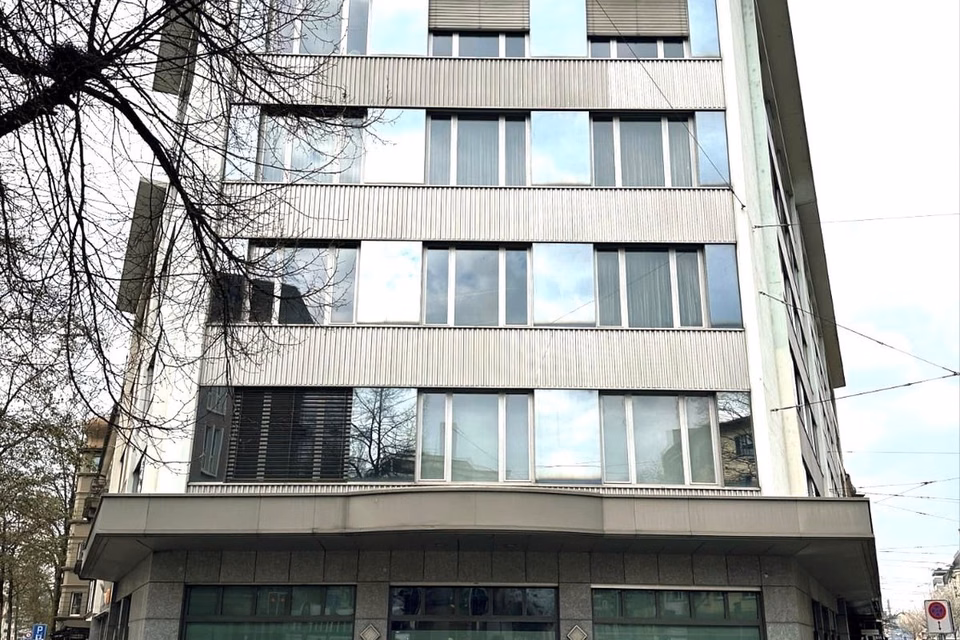 Espace commercial représentatif au ground floor dans un emplacement de premier choix à Zürich-Oerlikon, Schaffhauserstrasse, 8050 Zürich, Zurich, CH