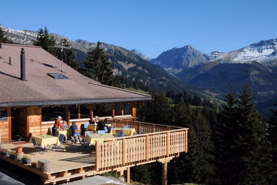 Vivre et travailler au Sonnenberg Hochwang (St. Peter) - Exploitant recherché !, Fatschelerstrasse, 7028 St. Peter, Grisons, CH