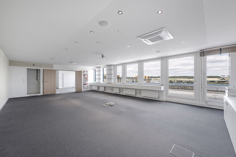 Surface de bureaux prête à l'emploi avec terrasse sur le toit exclusive !, Blumenfeldstrasse, 8046 Zürich, Zurich, CH