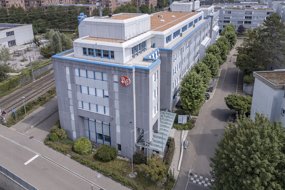 Surface de bureaux prête à l'emploi avec terrasse sur le toit exclusive !, Blumenfeldstrasse, 8046 Zürich, Zurich, CH