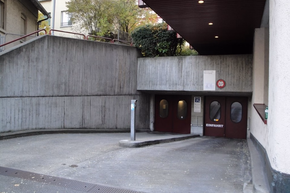 Posto auto per veicolo elettrico in affitto, Schwamendingenstrasse, 8050 Zürich, Zurich, CH