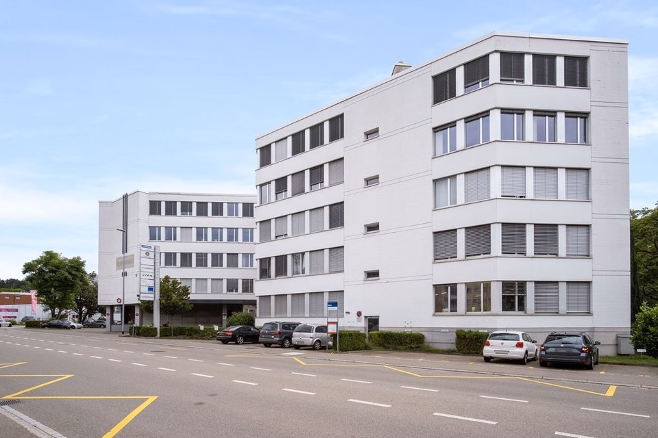 Cerchi uno spazio ufficio? Inizio locazione 01.11.2026, Industriestrasse, 8302 Kloten, Zurich, CH
