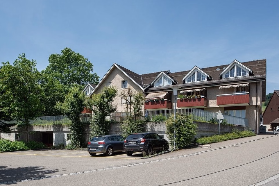Place de parc extérieure à louer, Hauptstrasse 6, 6A, 8, 10, 10A,, 9030 Abtwil, Saint Gallen, CH