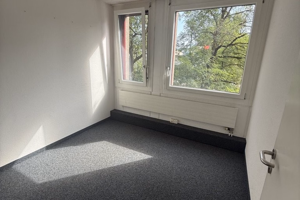 208 m² di superficie ad uso ufficio nel centro di Wohlen, Zentralstrasse, 5610 Wohlen, Aargau, CH