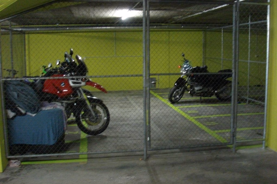 Places motos à louer dans le garage souterrain !, Landschreiberstrasse 2, 4,, 5415 Nussbaumen AG, Aargau, CH
