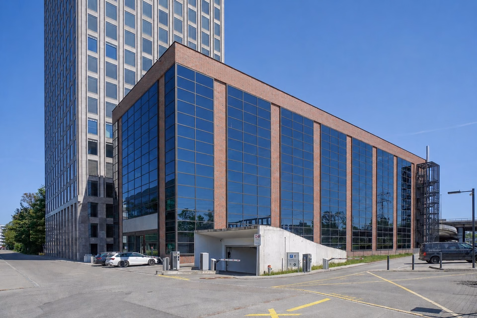 Esclusivi spazi per uffici e showroom con ascensore per auto fino a 5.700 m², Richtistrasse, 8304 Wallisellen, Zurich, CH