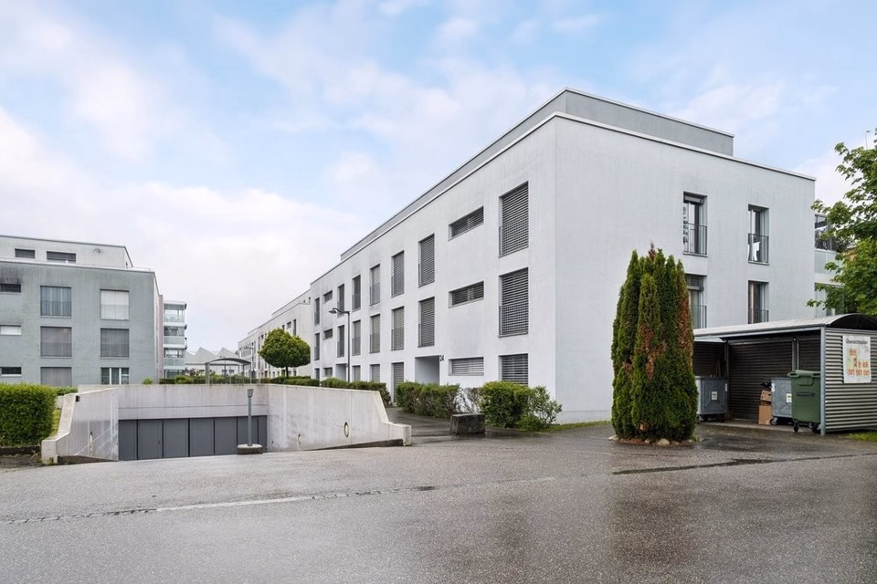 Un toit pour votre voiture, Bäreggstrasse, 4900 Langenthal, Bern, CH