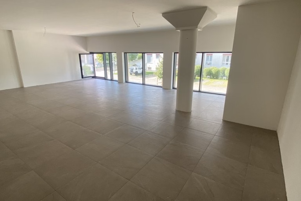 Attraente spazio per uffici/commerciale in nuovo edificio, prima locazione a Lucerna/Littau, Bodenhof, 6014 Luzern, LU, CH