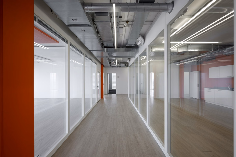 150 m² o 300 m² spazi ufficio premium con vista panoramica - moderni, climatizzati, sostenibili, Industriestrasse, 5242 Lupfig, Aargau, CH