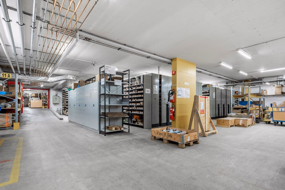 Surfaces commerciales et de production avec bureaux dès 2 000 m² - flexibles et bien desservies, Rigackerstrasse, 5610 Wohlen, Aargau, CH