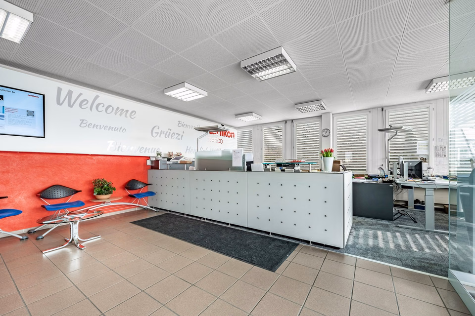 1'010 m² de surfaces de bureaux climatisées - idéal pour la gestion, le développement et l'administration, Rigackerstrasse, 5610 Wohlen, Aargau, CH