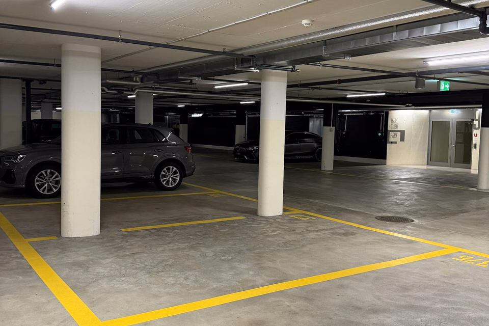 Place de parking en garage souterrain à louer au Hardturmpark, Pfingstweidstrasse, 8005 Zürich, Zurich, CH