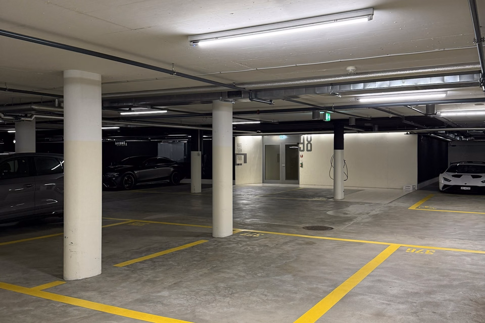 Place de parking en garage souterrain à louer au Hardturmpark, Pfingstweidstrasse, 8005 Zürich, Zurich, CH