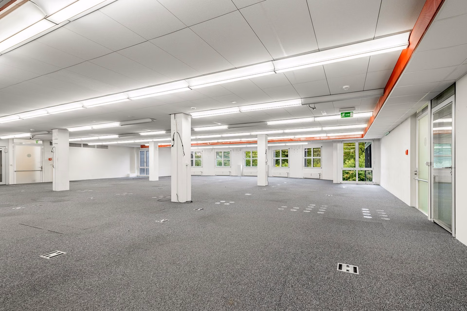 PLAZA | Gewerbefläche mit Potenzial - 350 m² für Ihr Business, Lerzenstrasse, 8953 Dietikon, Zurich, CH