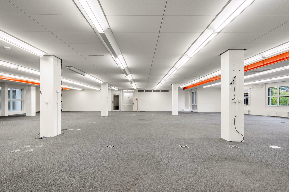 PLAZA | Gewerbefläche mit Potenzial - 350 m² für Ihr Business, Lerzenstrasse, 8953 Dietikon, Zurich, CH