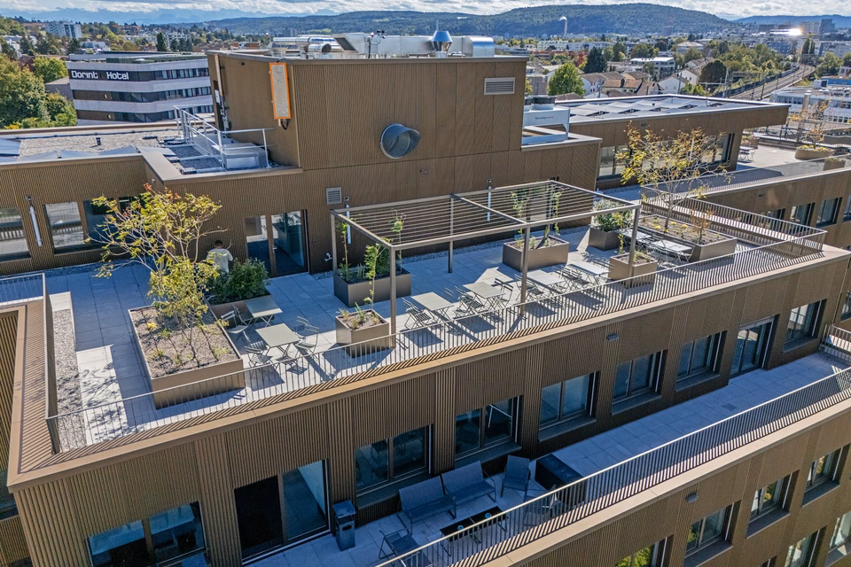 500 m² ufficio quasi nuovo, climatizzato, con vista diretta sulle attività di volo, Flughofstrasse, 8152 Glattbrugg, Zurich, CH