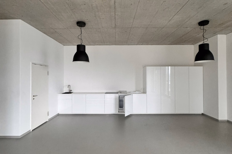 Ampio locale ad uso ufficio con angolo cottura e doccia in affitto, Spätzstrasse, 8810 Horgen, Zurich, CH